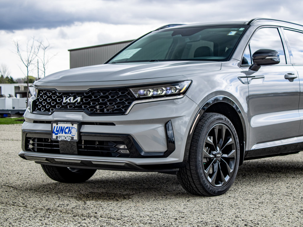 Used 2023 Kia Sorento SX AWD/4WD image 14