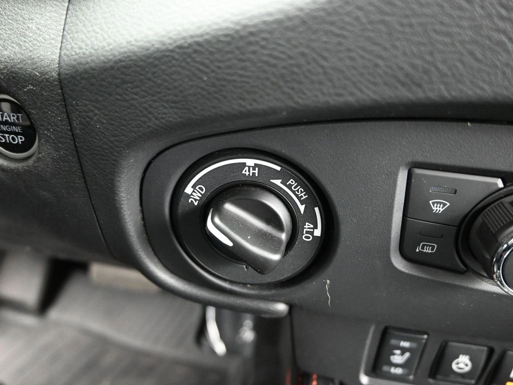 Used 2024 Nissan Frontier PRO-4X w/ Pro Convenience Package image 35