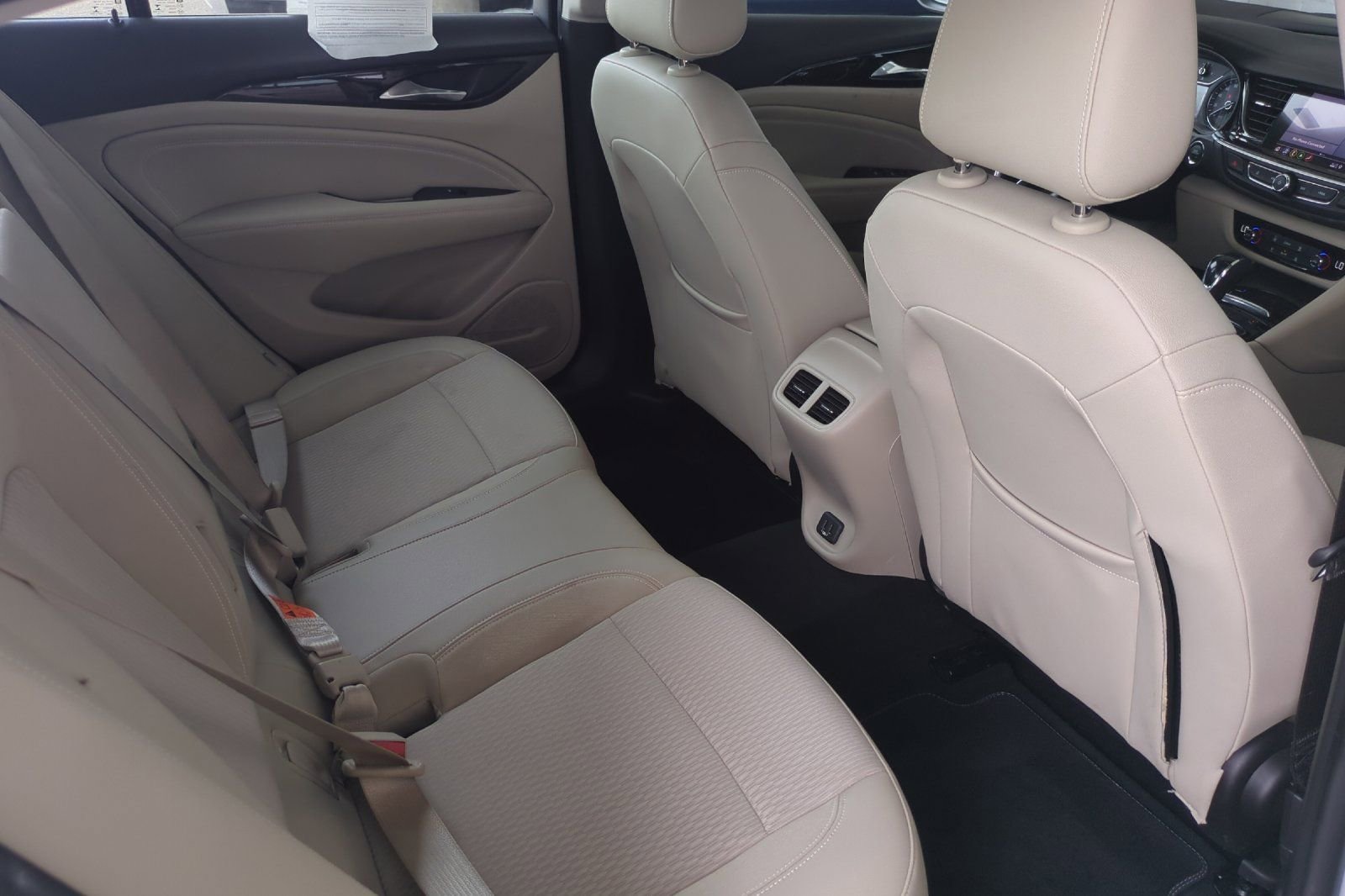 Used 2019 Buick Regal Preferred w/ Driver Confidence Package I AWD/4WD image 17