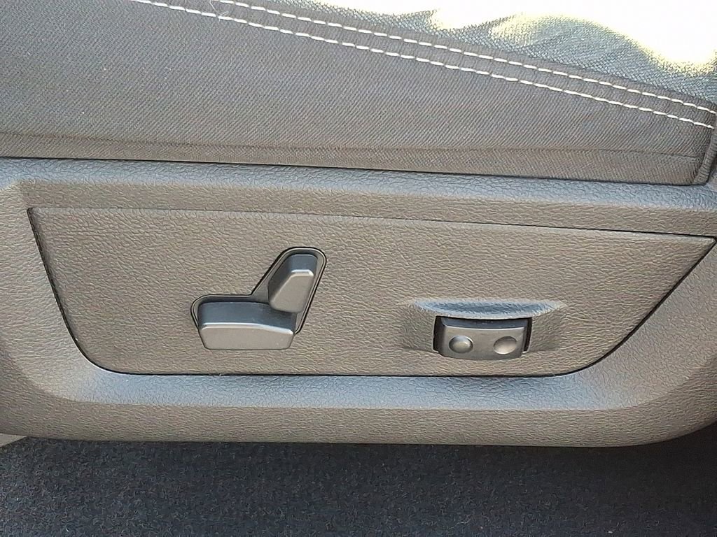 Used 2021 RAM 1500 Classic Warlock w/ Luxury Group image 25