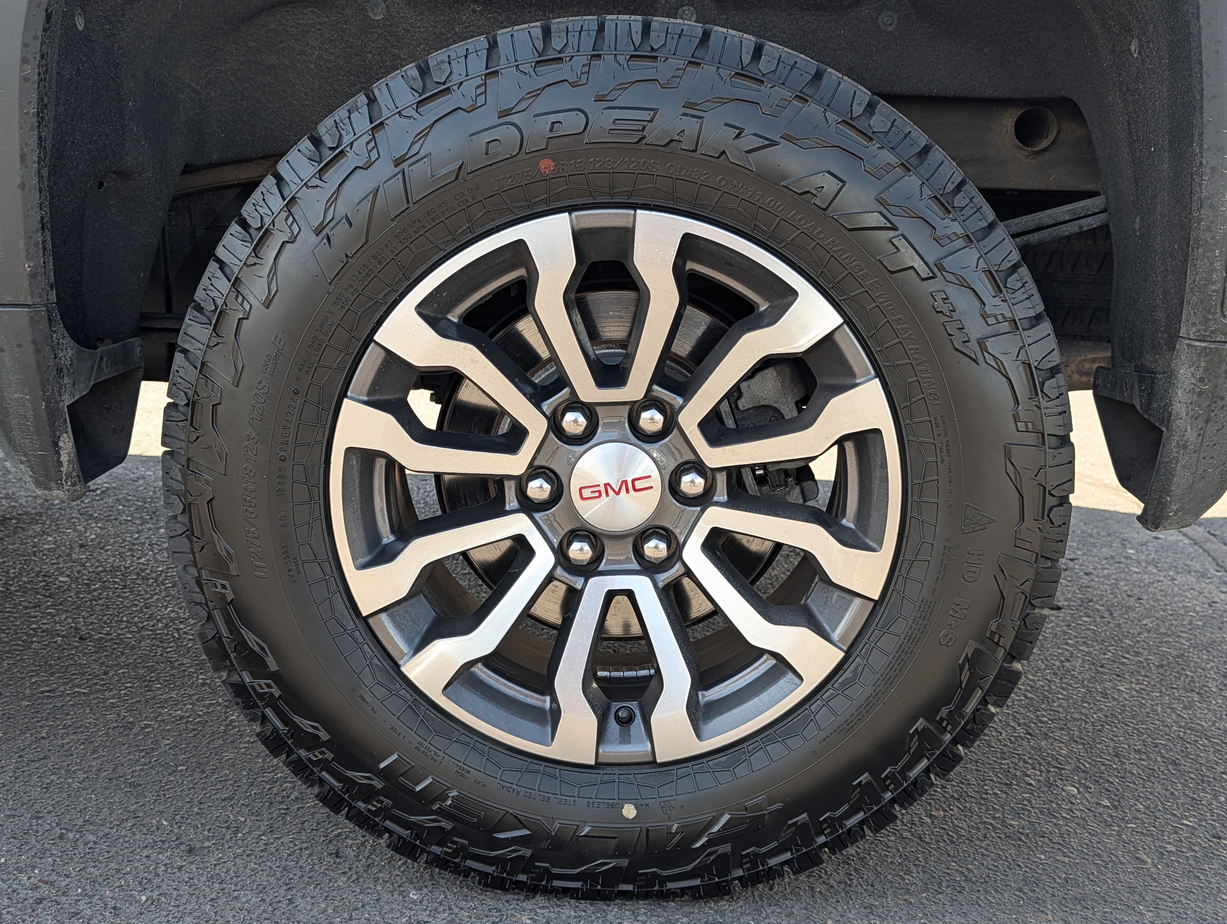 Used 2022 GMC Sierra 1500 AT4 w/ Technology Package image 15