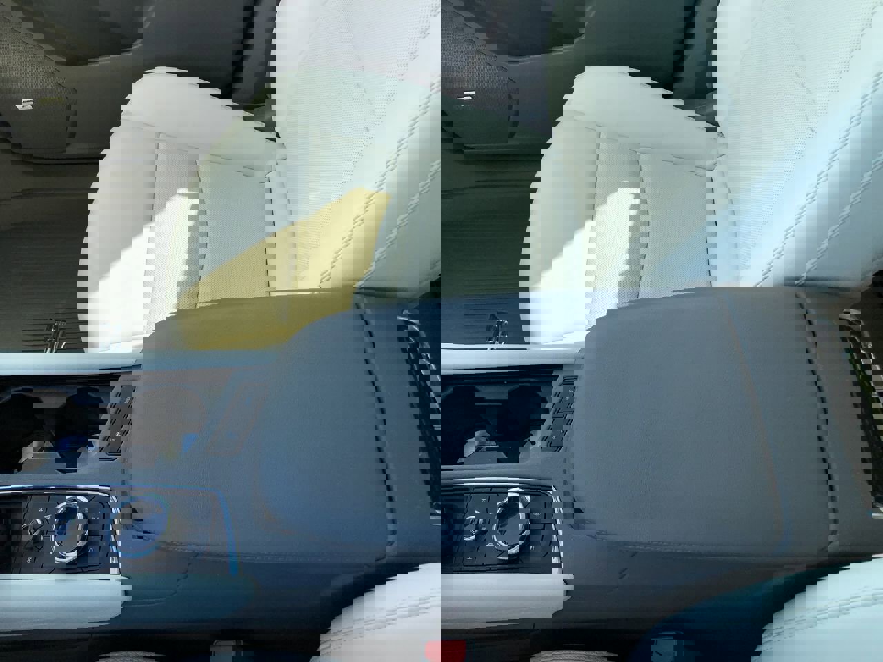 Used 2023 Cadillac XT6 Premium Luxury w/ Technology Package image 19