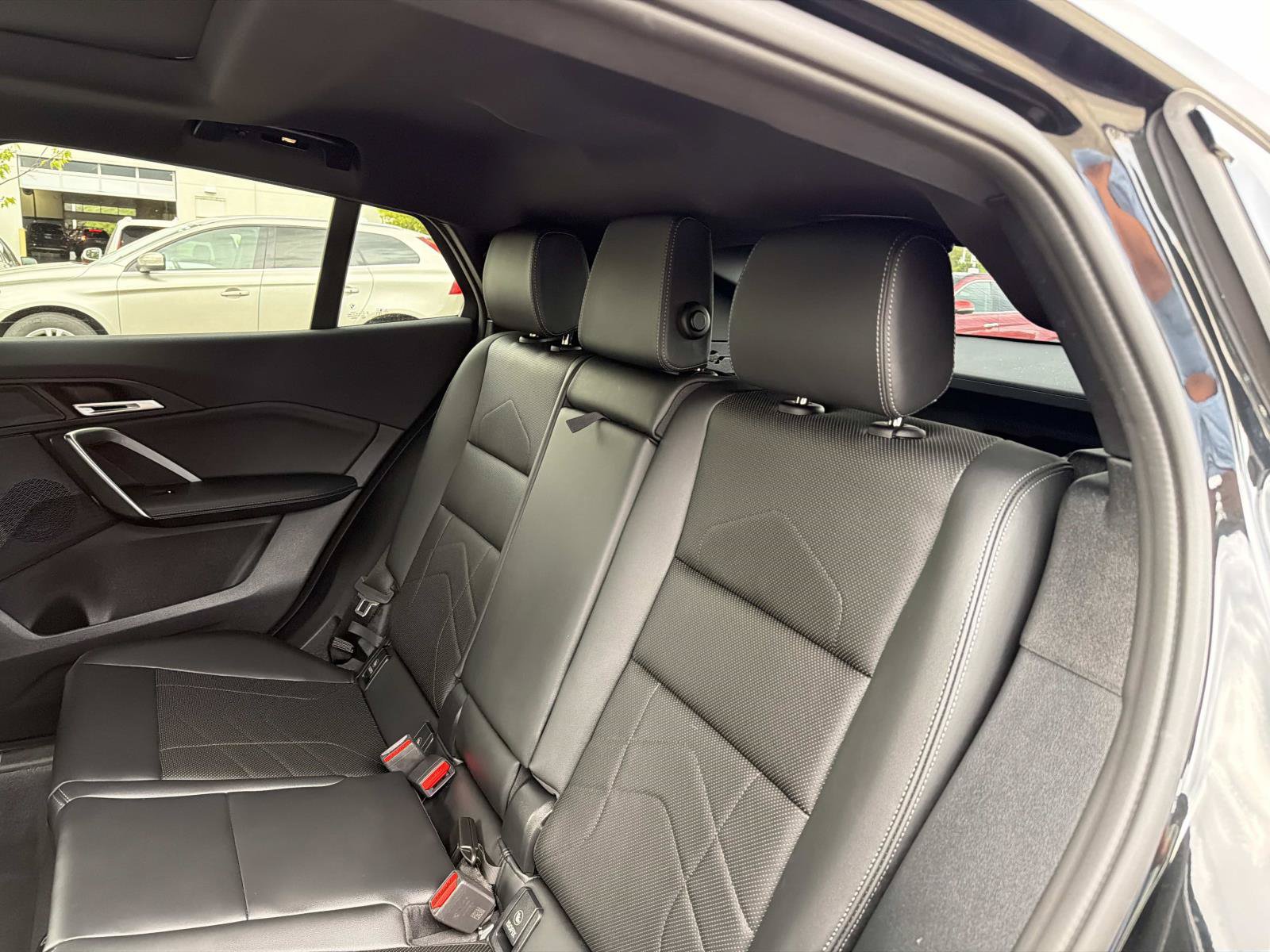 Certified 2025 BMW X2 xDrive28i AWD/4WD image 13