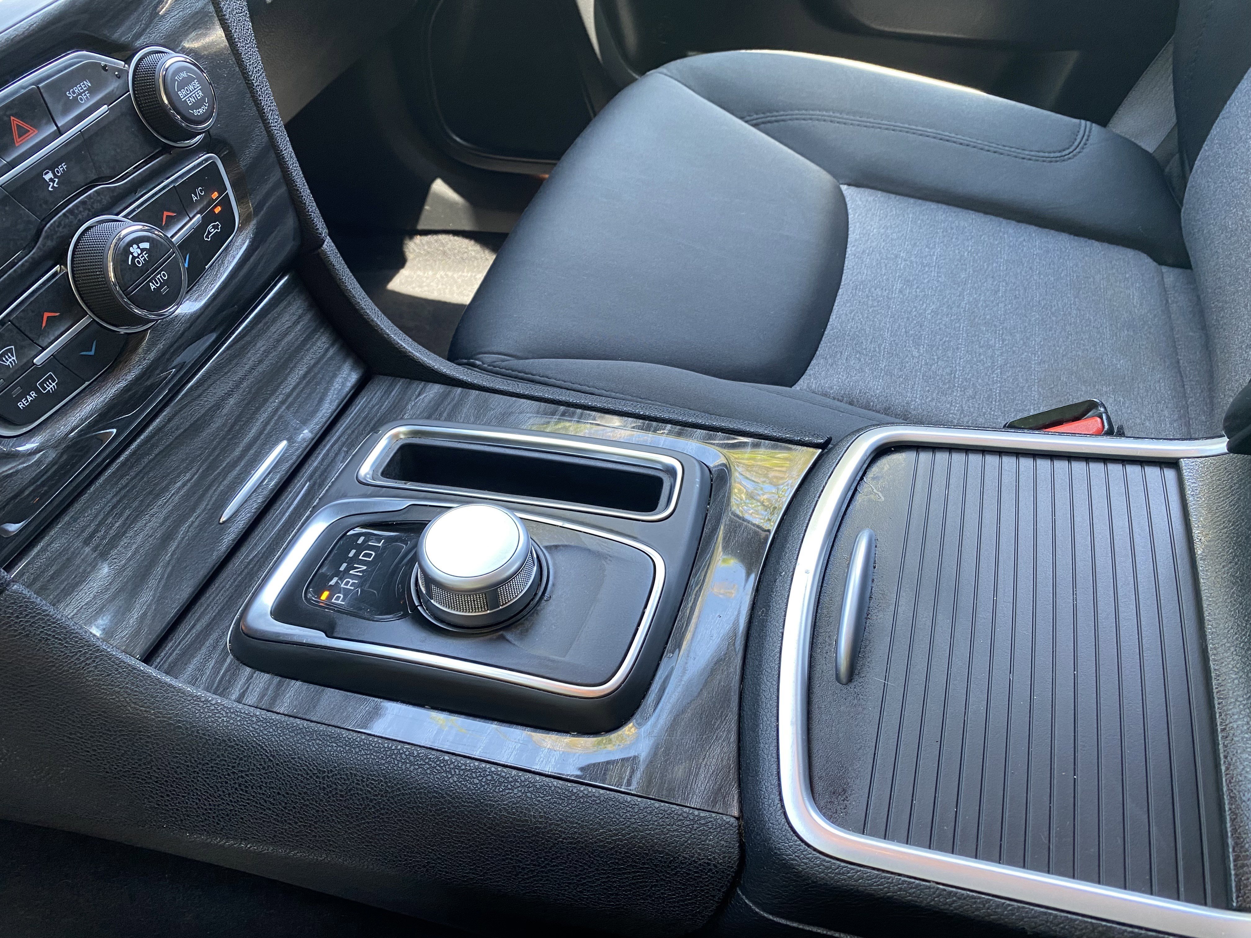 Used 2020 Chrysler 300 Touring w/ Sport Appearance Package image 29