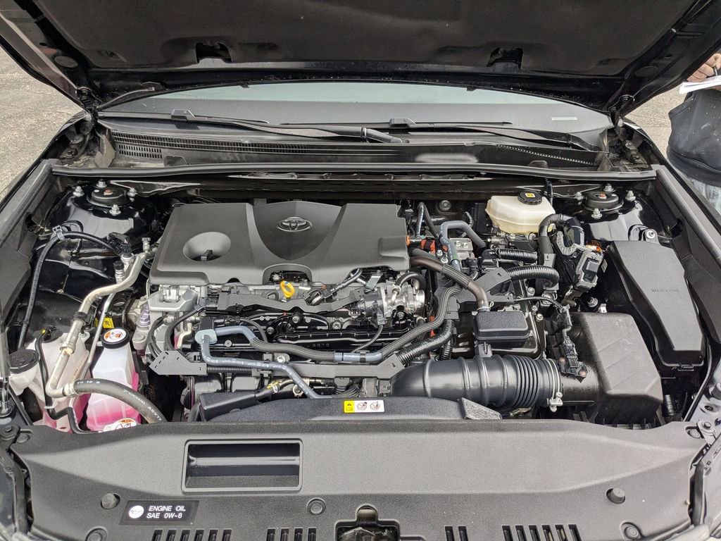 Used 2025 Toyota Camry LE image 31