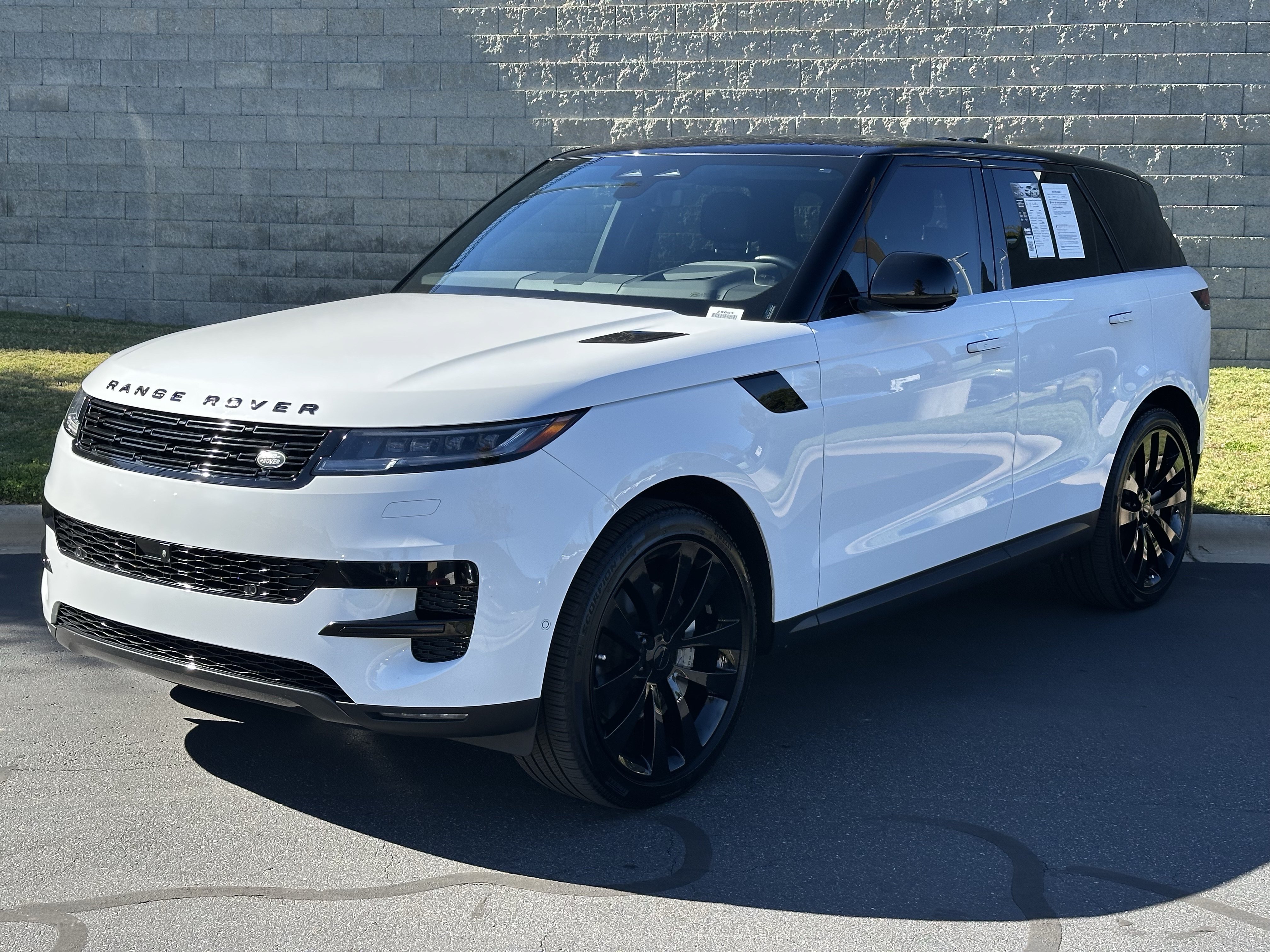 Certified 2026 Land Rover Range Rover Sport SE AWD/4WD image 2