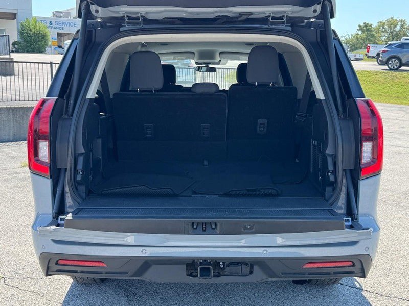 Used 2025 Ford Expedition Max Active AWD/4WD image 5