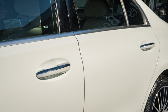 New 2027 Mercedes-Benz C 300 4MATIC Sedan image 16