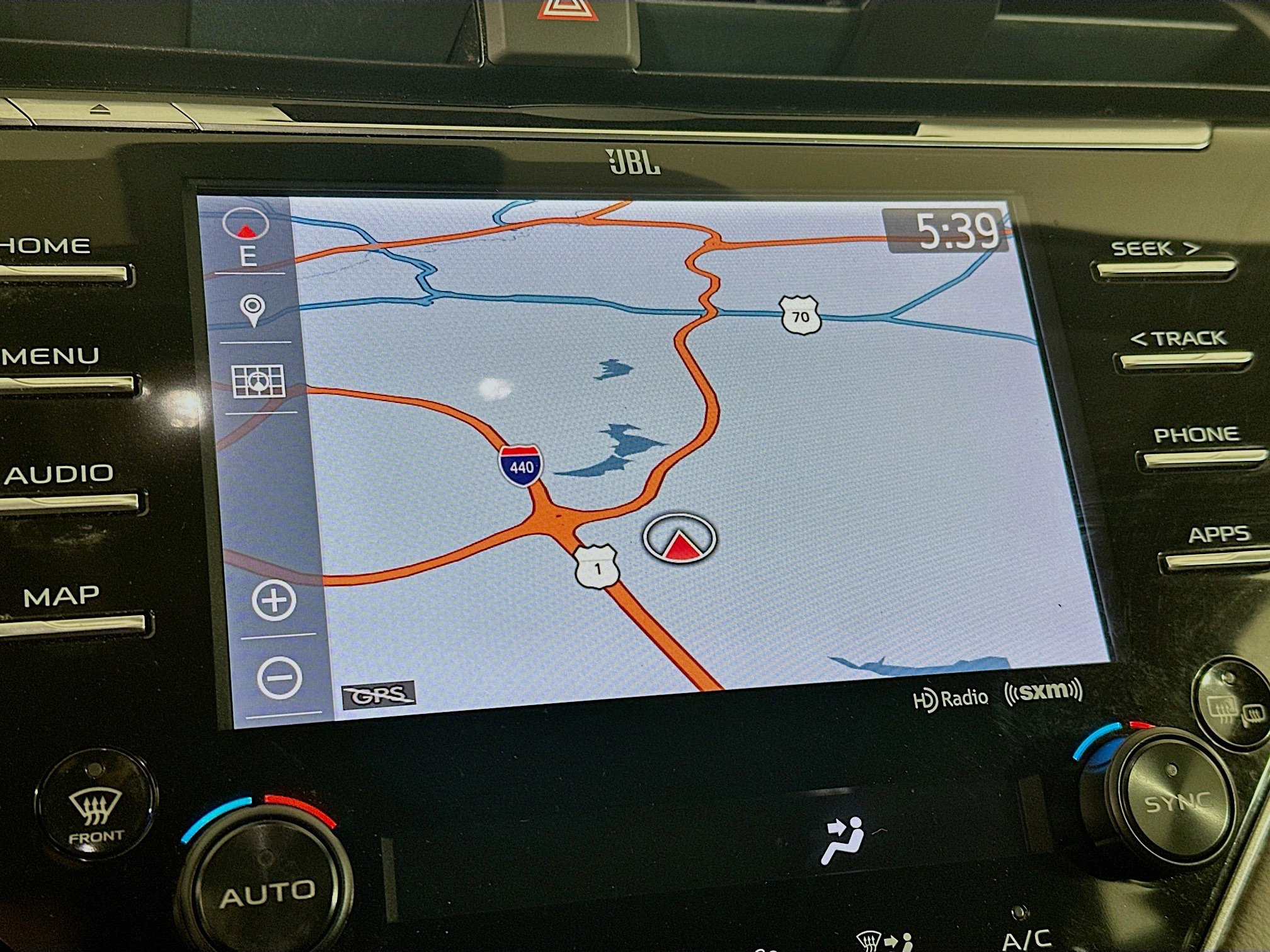 Used 2019 Toyota Camry XLE w/ Navigation Package FWD image 22