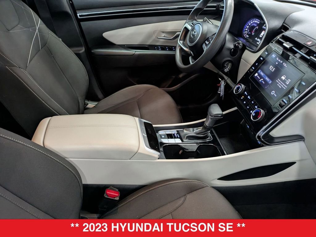 Used 2023 Hyundai Tucson SE image 33