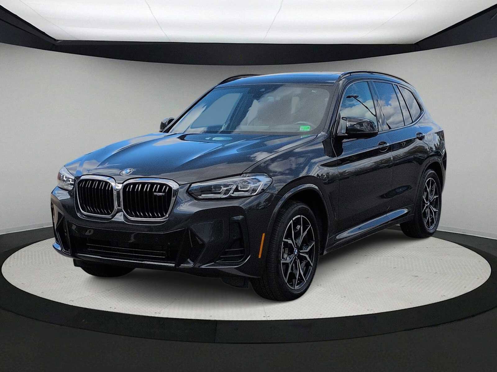 Used 2023 BMW X3 M40i w/ Premium Package image 4