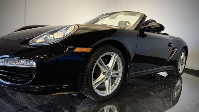 Used 2011 Porsche Boxster RWD image 18