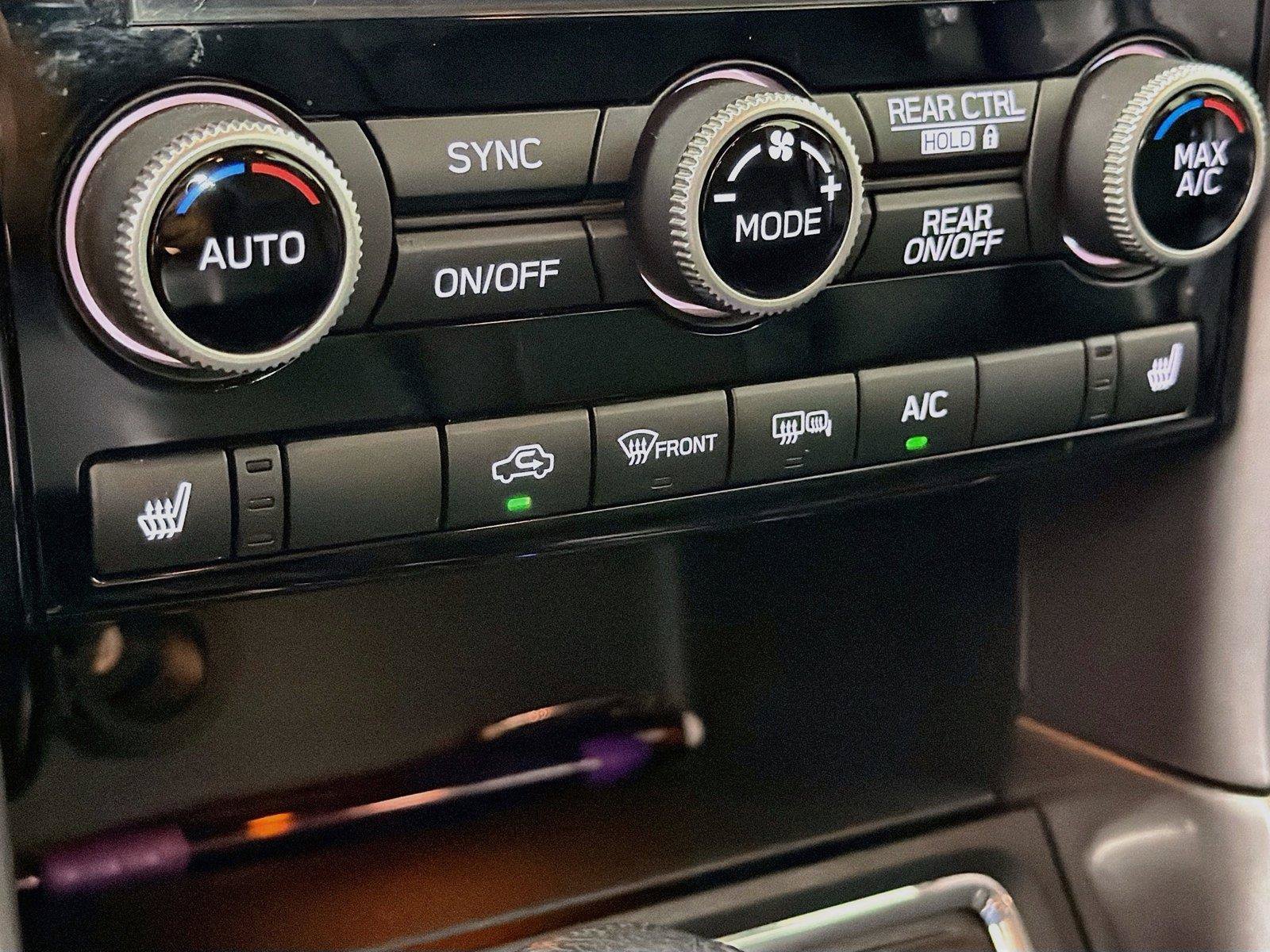 Used 2019 Subaru Ascent Limited AWD/4WD image 19
