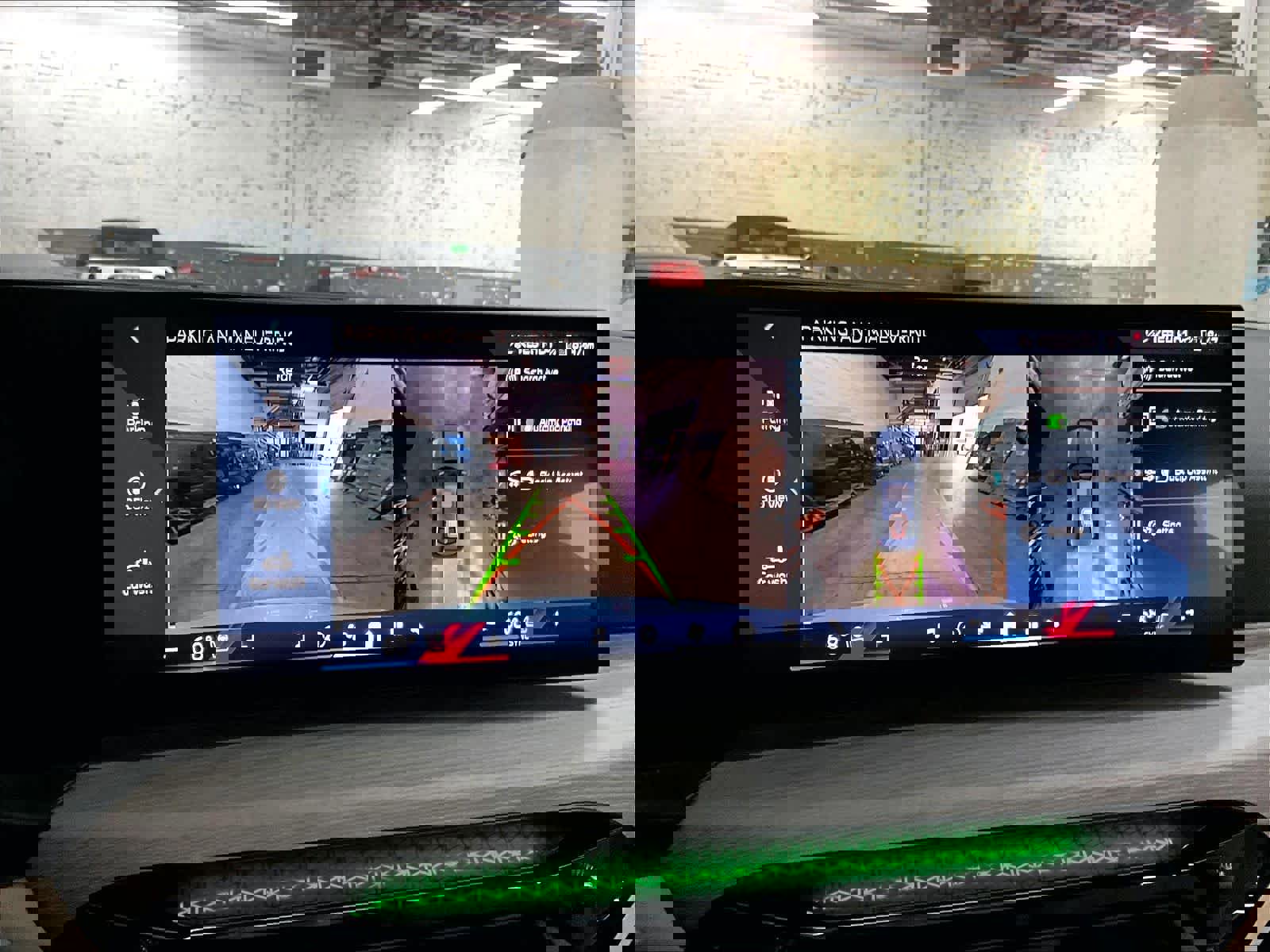 Used 2025 BMW 330i Sedan w/ Premium Package RWD image 22