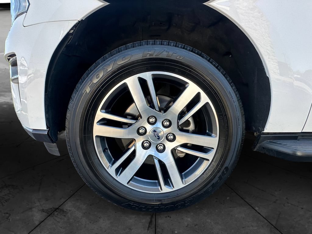 Used 2024 Ford Expedition Max Limited AWD/4WD image 14