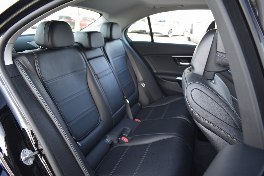 Used 2022 Mercedes-Benz C 300 Sedan image 17