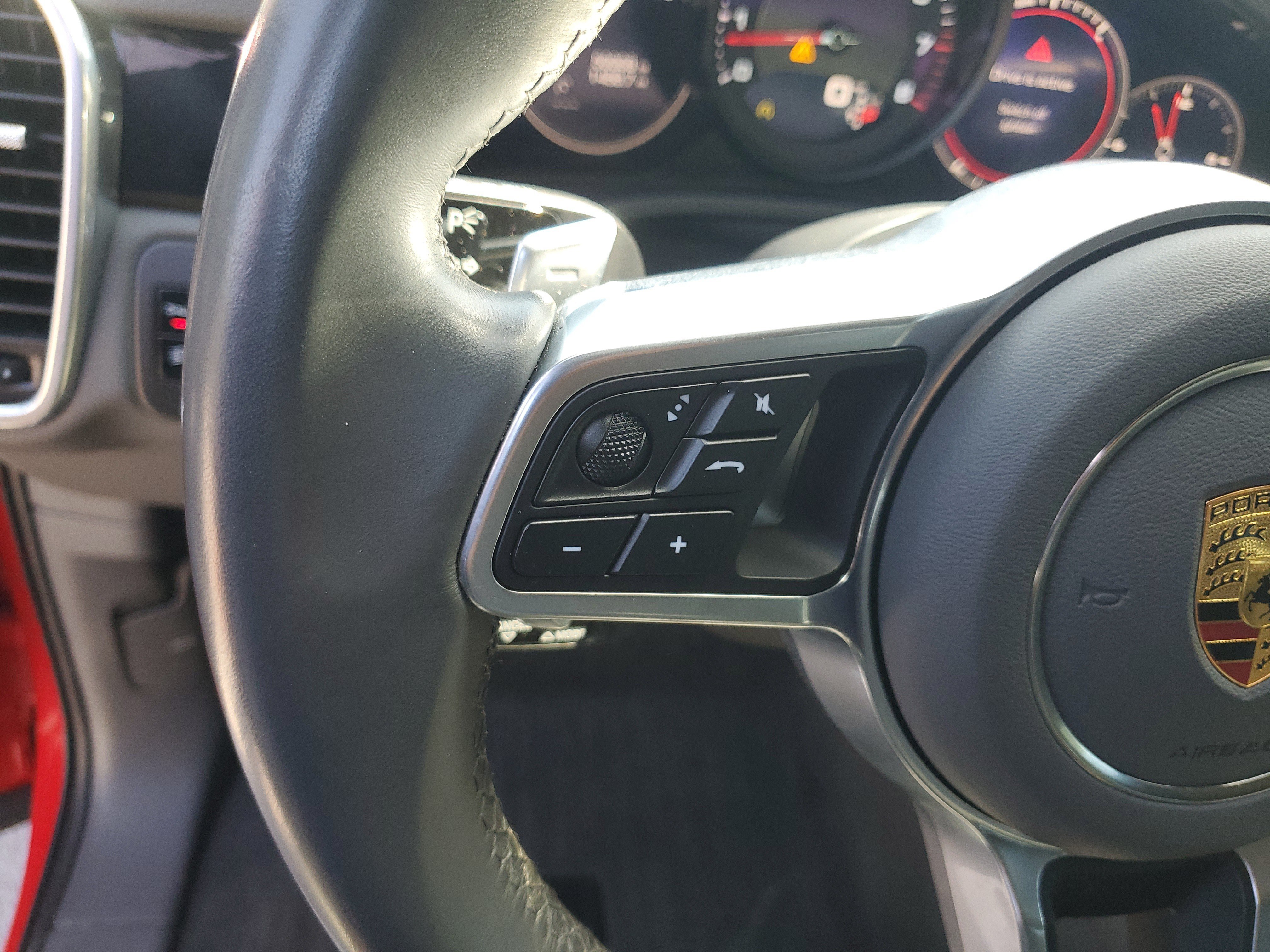 Used 2021 Porsche Cayenne Coupe w/ Premium Package AWD/4WD image 16