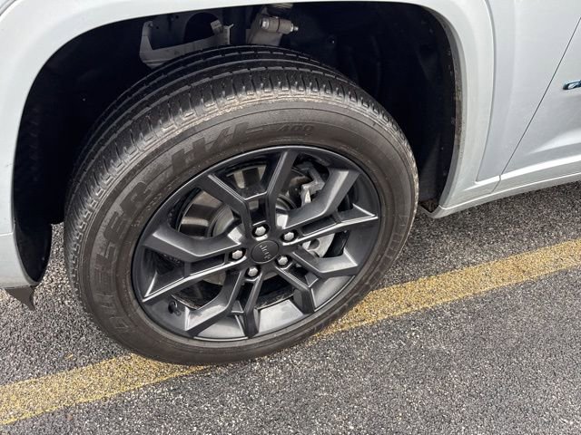 Used 2023 Jeep Grand Cherokee 30th Anniversary image 2