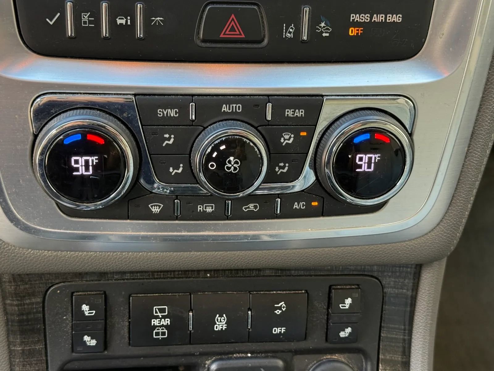 Used 2015 GMC Acadia SLT image 27