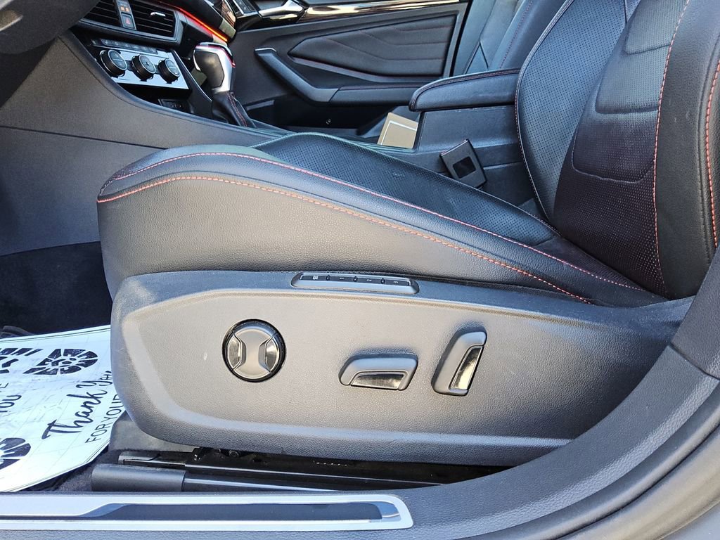 Used 2022 Volkswagen Jetta GLI Autobahn w/ GLI Black Package image 16