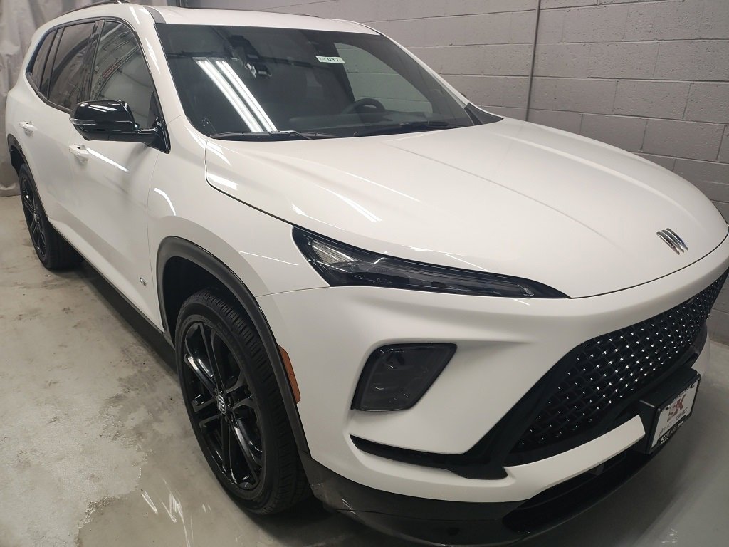 New 2026 Buick Enclave Sport Touring w/ Power Package image 5