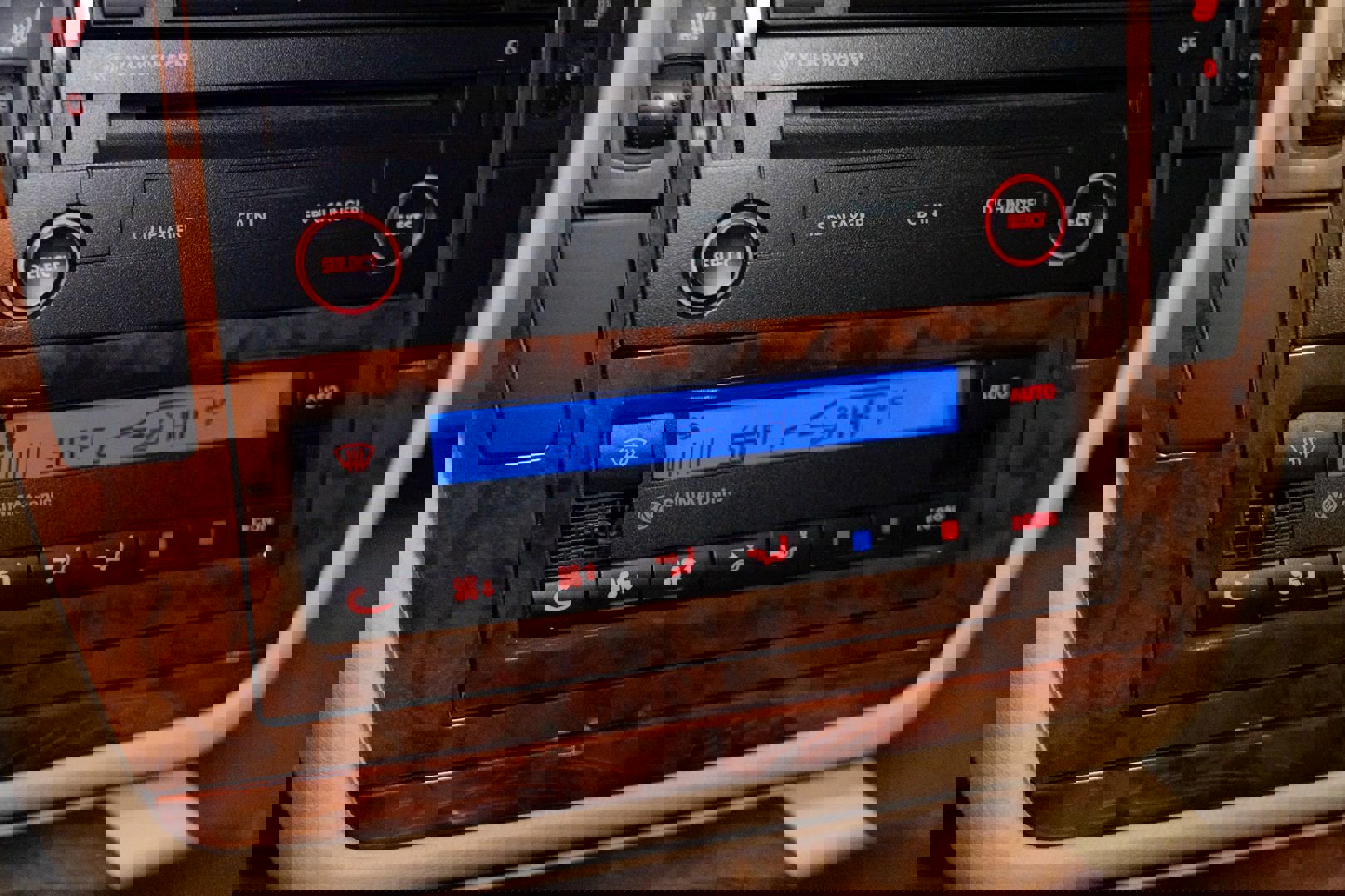 Used 2002 Volkswagen Passat GLX image 38