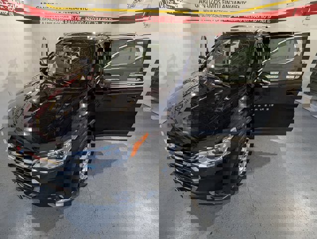 Used 2020 Chevrolet Traverse LT image 11