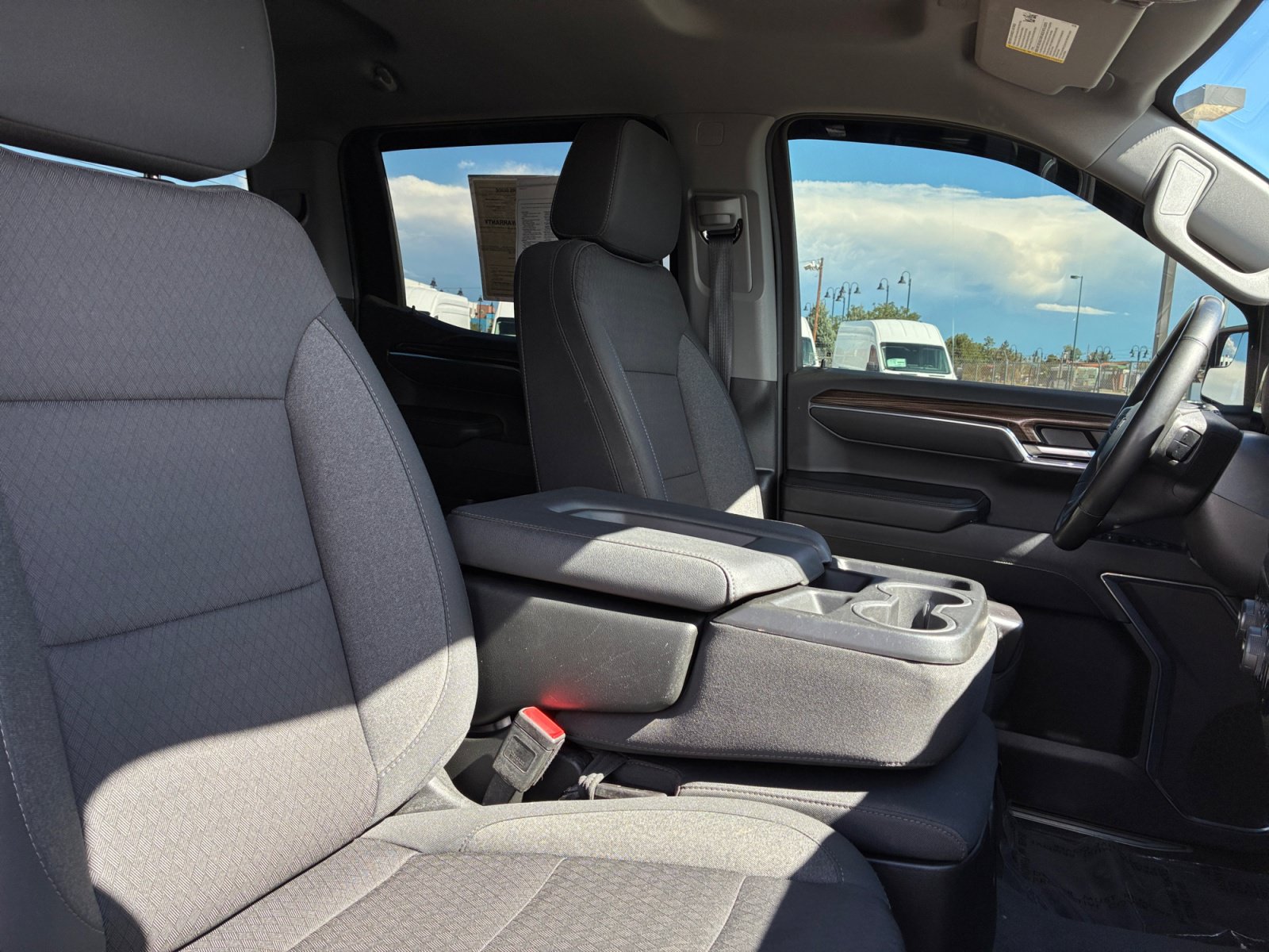 Used 2024 Chevrolet Silverado 1500 LT AWD/4WD image 19