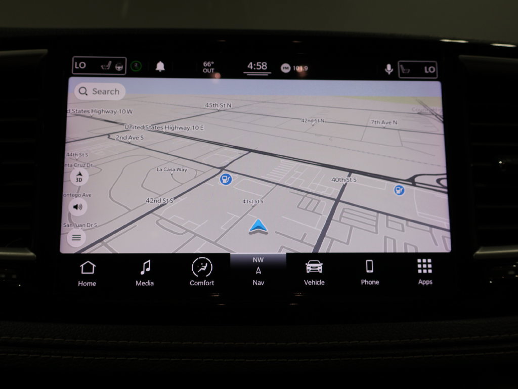 Used 2021 Chrysler Pacifica Touring-L FWD image 6