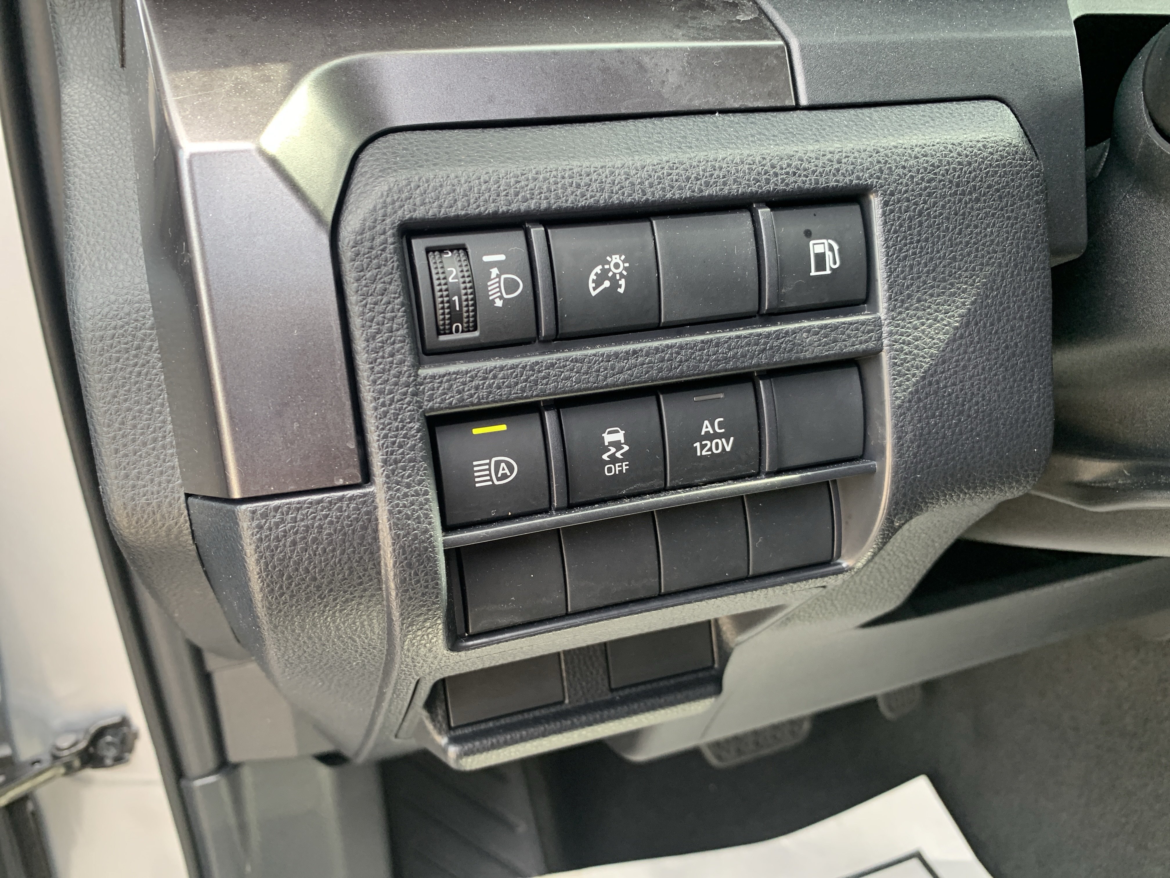 Used 2026 Toyota 4Runner TRD Off-Road AWD/4WD image 12