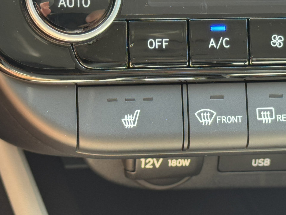 New 2025 Hyundai Elantra Limited w/ Cargo Package image 25