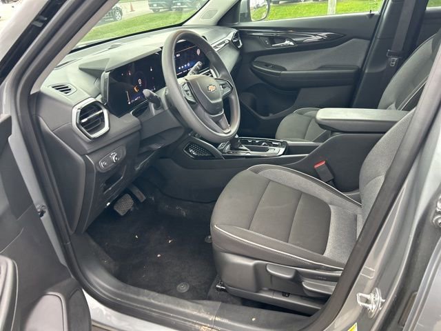 Used 2025 Chevrolet TrailBlazer LT image 6