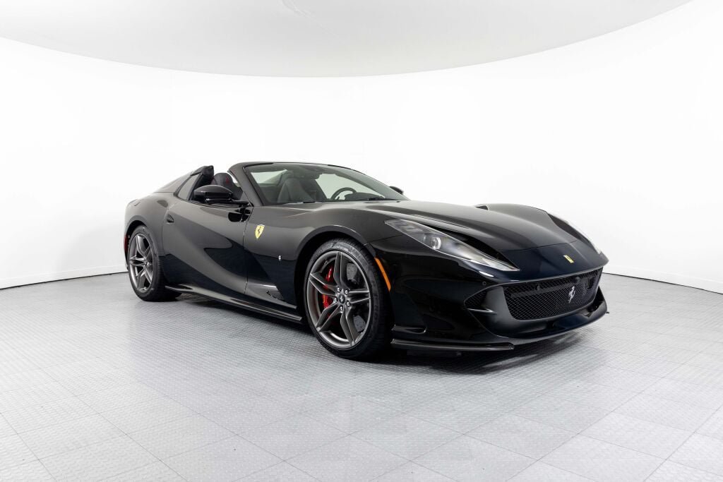 Used 2021 Ferrari 812 GTS RWD image 7