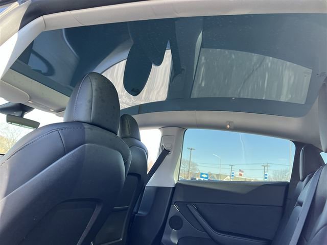 Used 2021 Tesla Model Y Long Range image 18