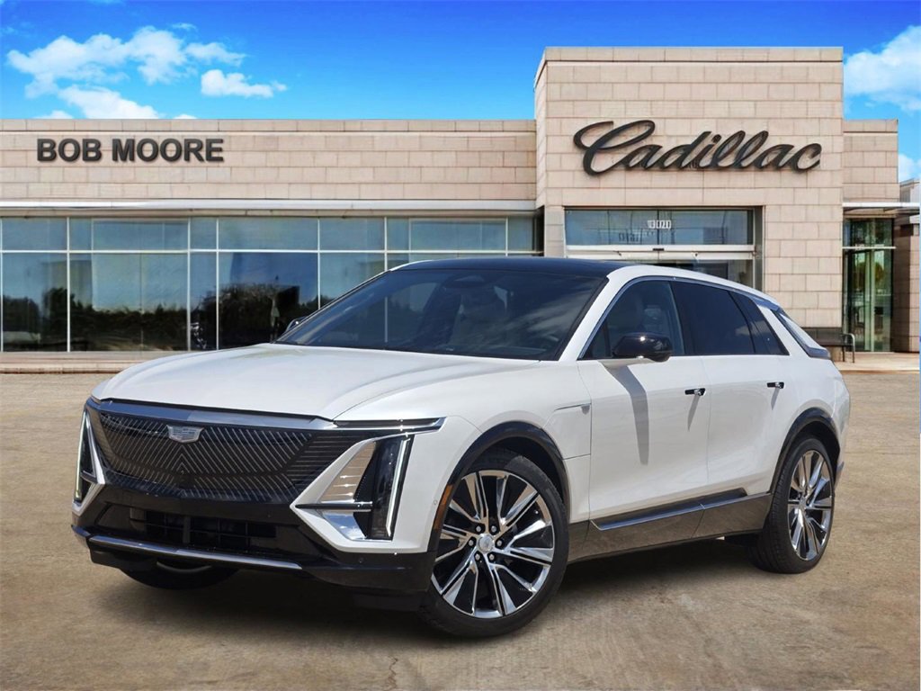 New 2025 Cadillac Lyriq Luxury