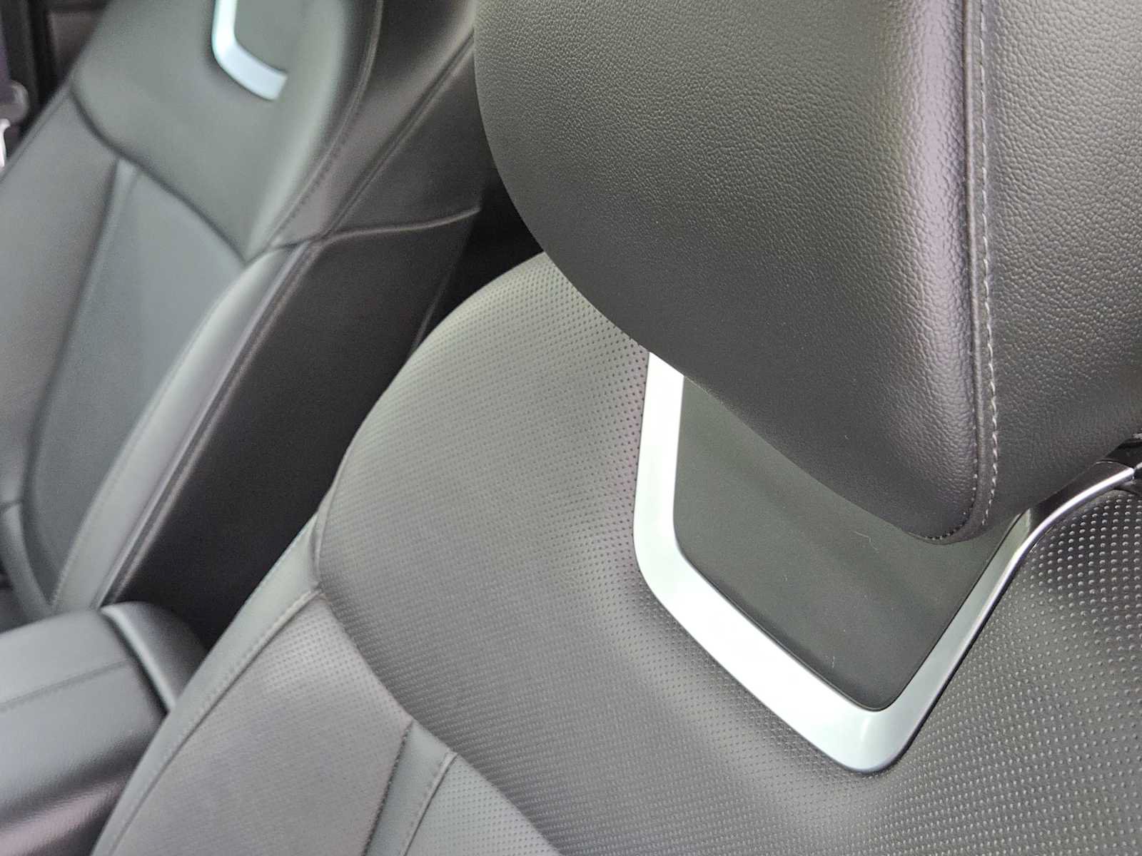 Certified 2023 Hyundai Santa Cruz Limited AWD/4WD image 16