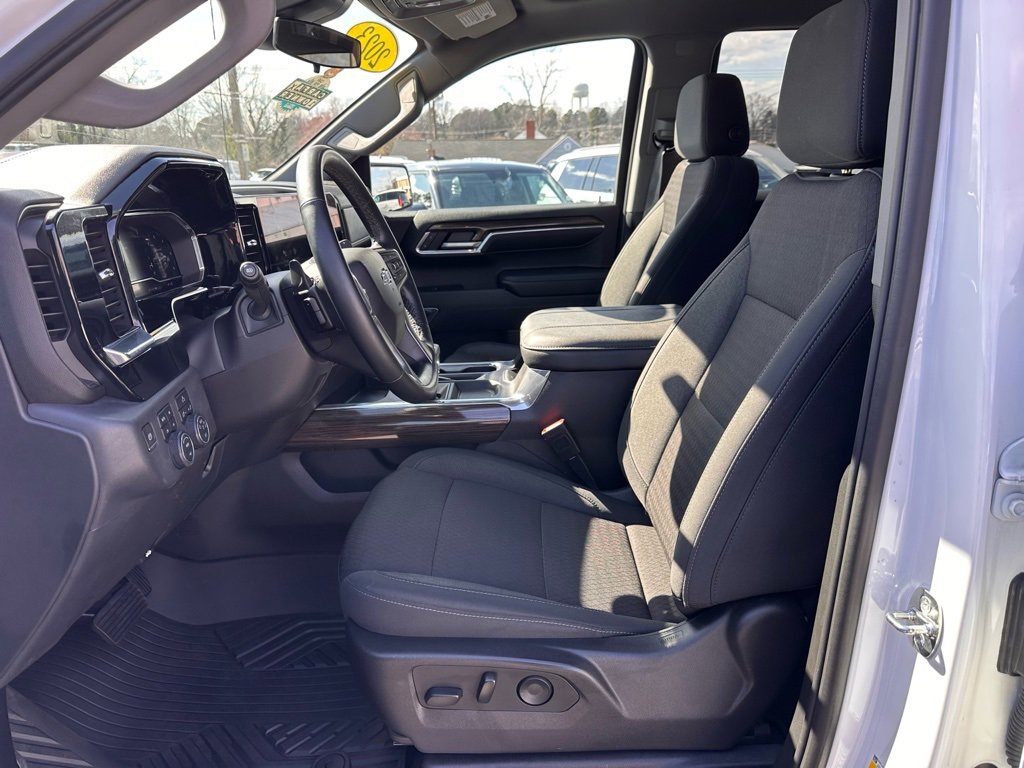 Used 2023 Chevrolet Silverado 1500 LT Trail Boss image 12