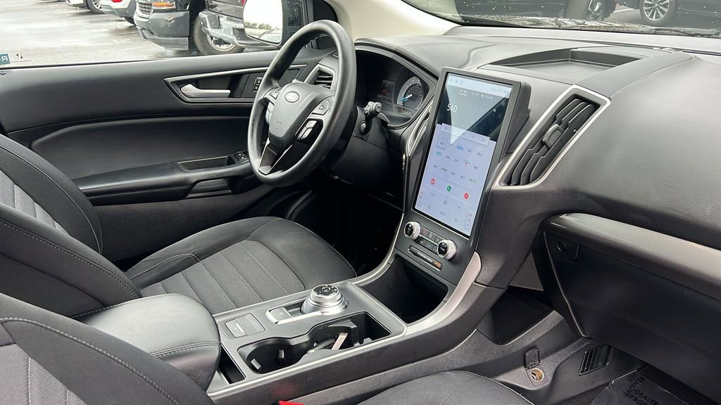 Used 2022 Ford Edge SE w/ Black Appearance Package image 11