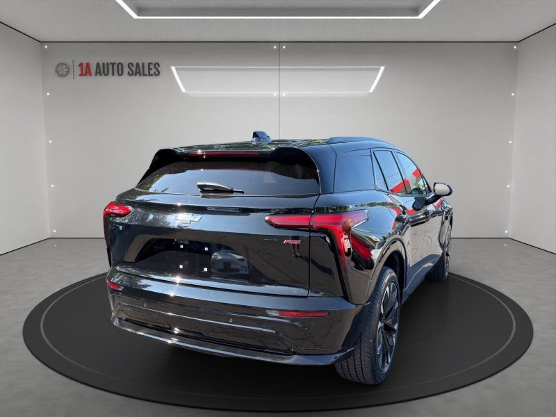 Used 2024 Chevrolet Blazer EV AWD RS image 5