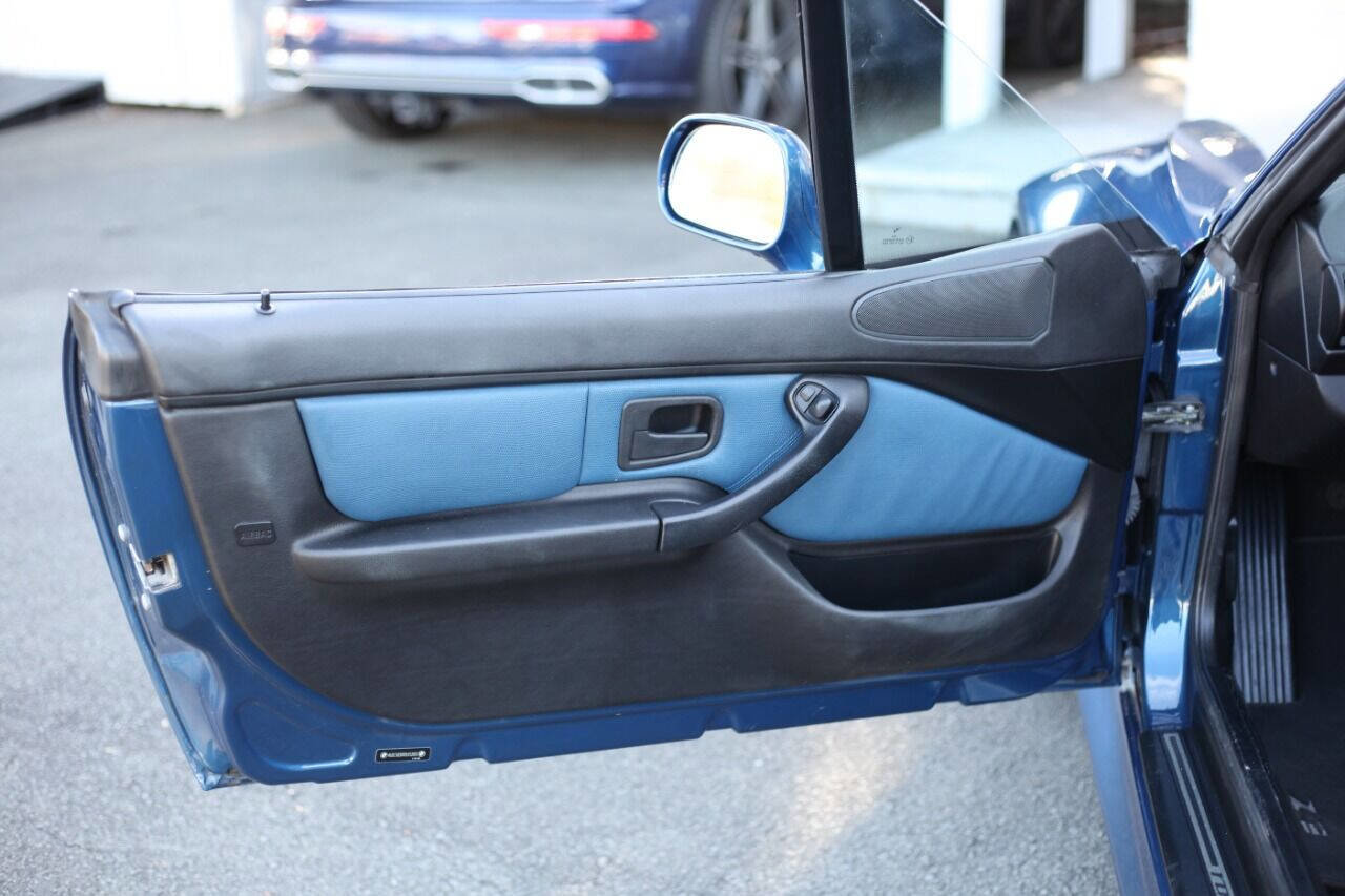 Used 2002 BMW Z3 2.5i image 17