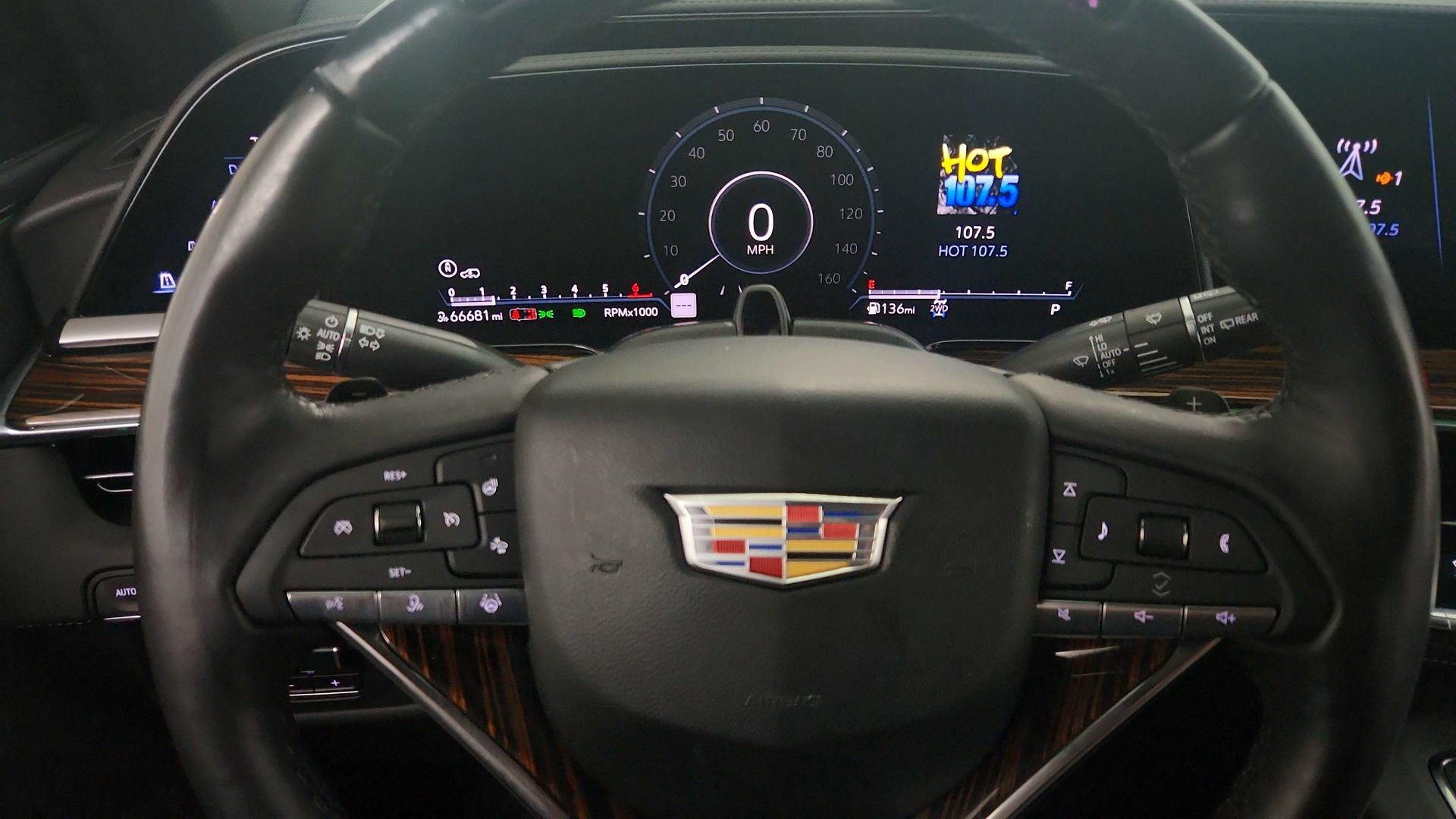 Certified 2023 Cadillac Escalade Premium Luxury w/ LPO, Radiant Package AWD/4WD image 19