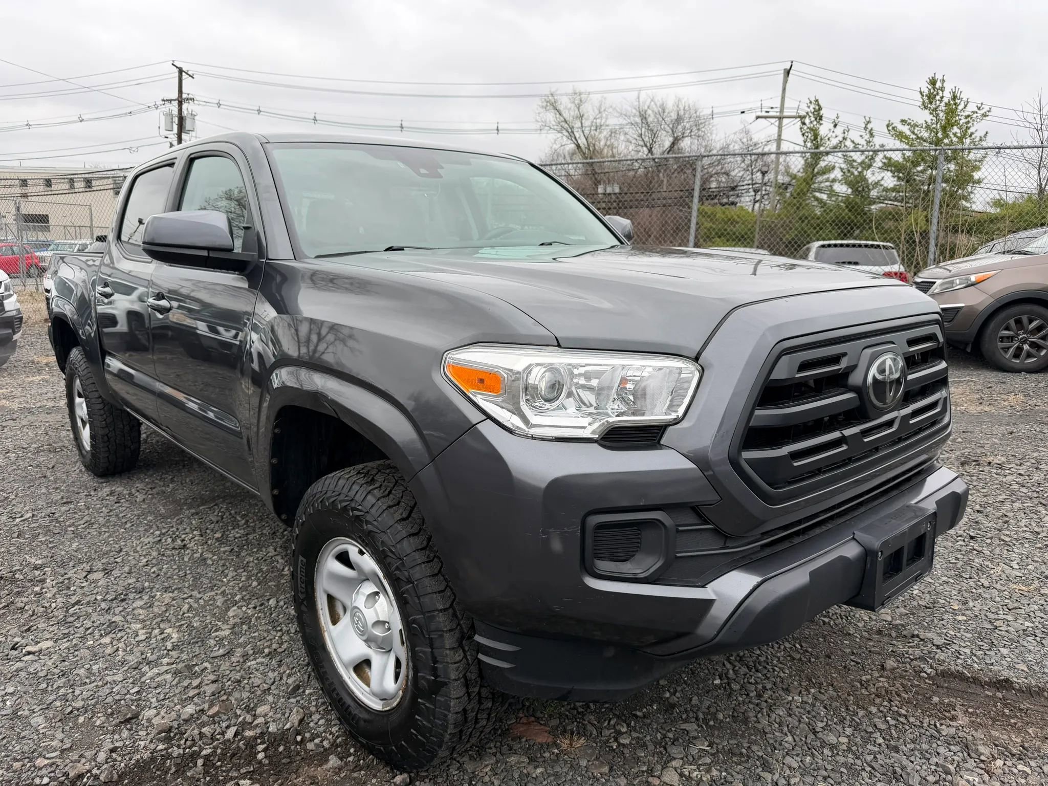 Used 2019 Toyota Tacoma SR w/ SR Convenience Package AWD/4WD image 1