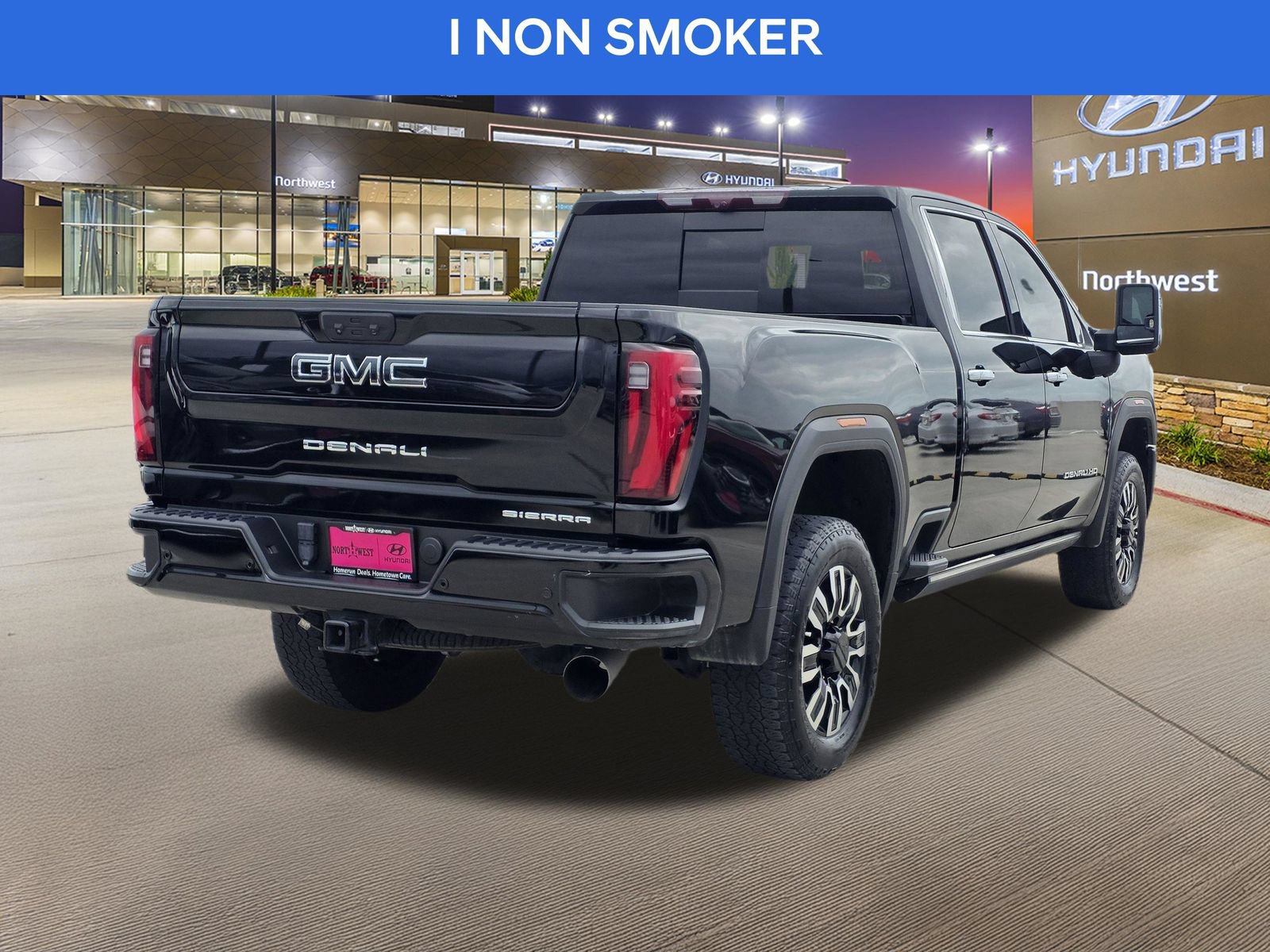 Used 2024 GMC Sierra 2500 Denali Ultimate w/ Max Trailering Package AWD/4WD image 7