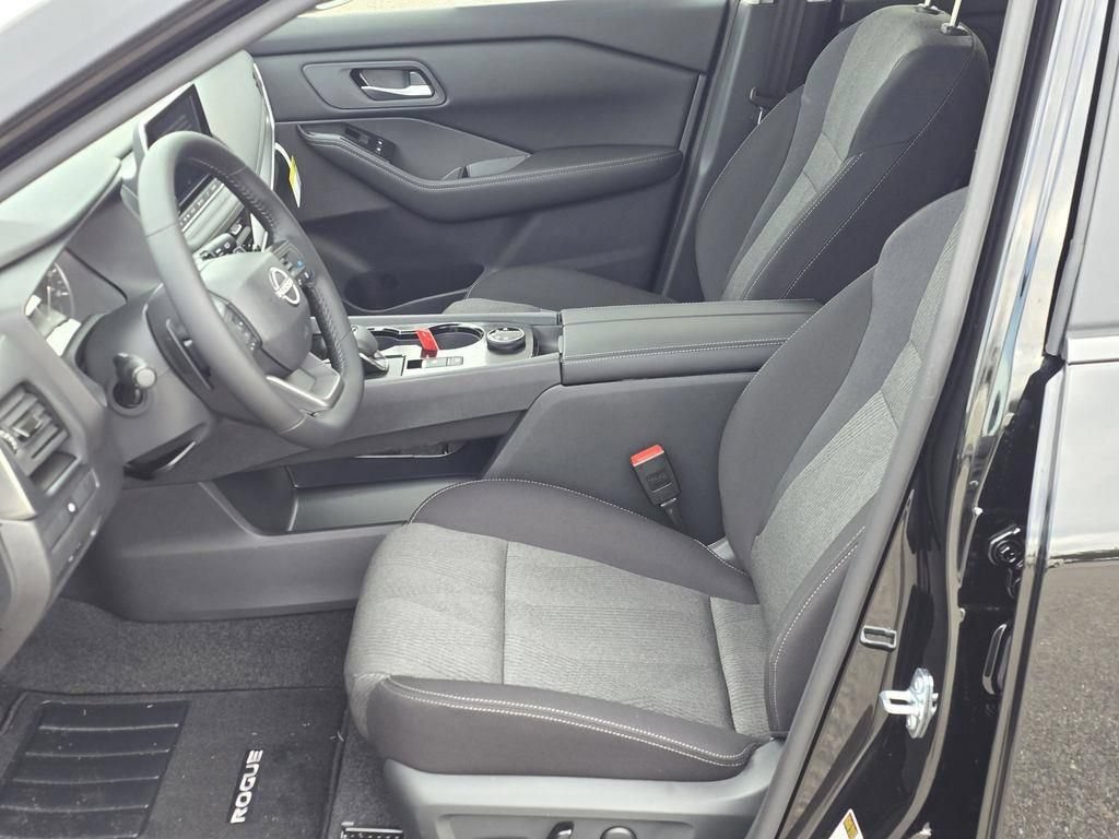 New 2026 Nissan Rogue SV w/ Cold Weather Package AWD/4WD image 11