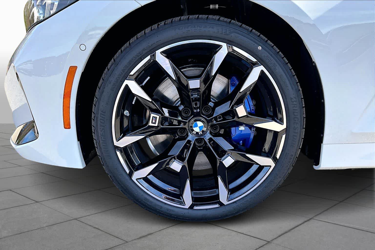 Used 2026 BMW 330i Sedan w/ M Sport Package RWD image 11