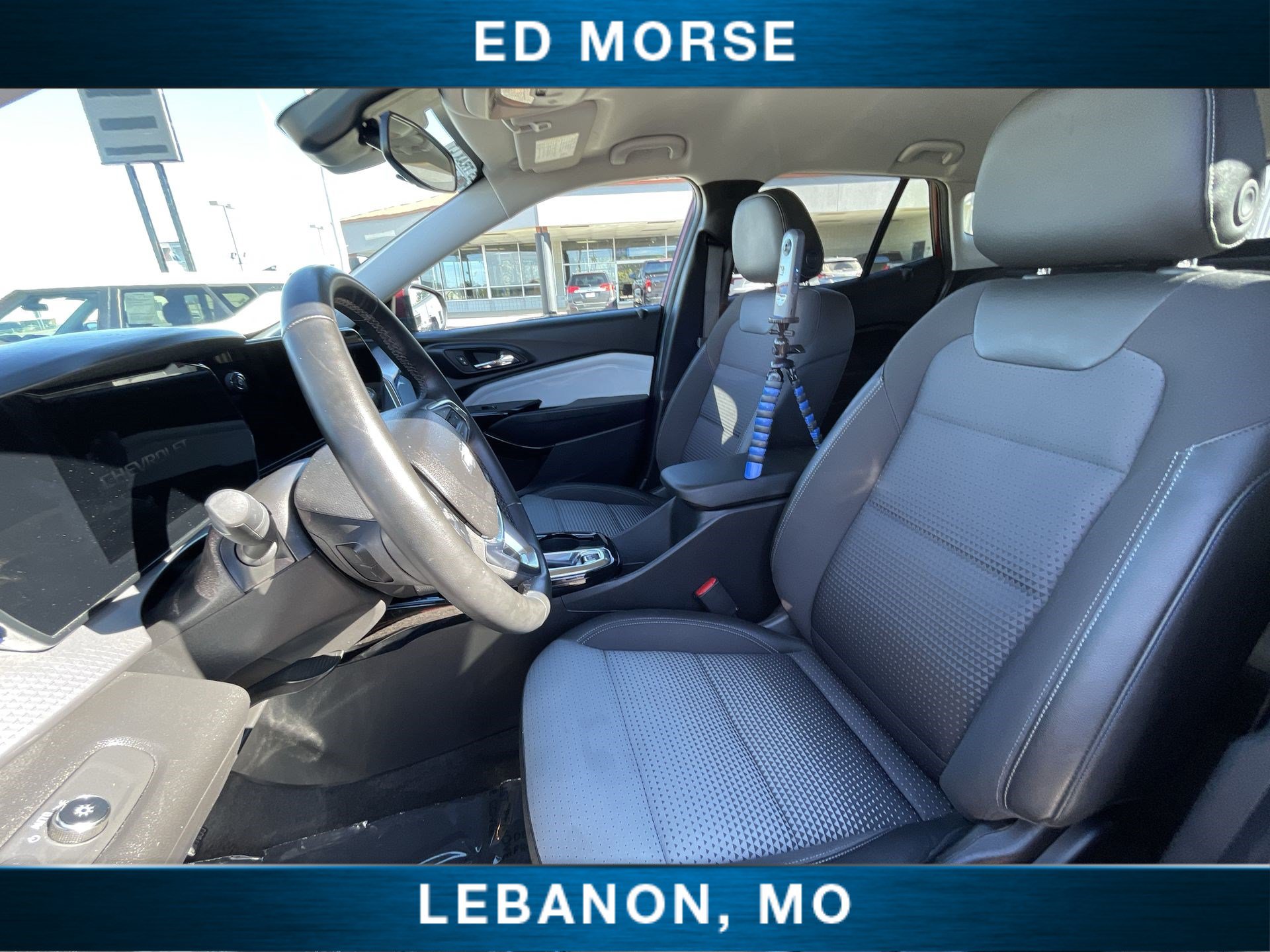 Certified 2025 Chevrolet Trax LT w/ LT Convenience Package FWD image 18
