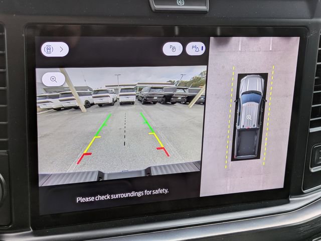 New 2026 Ford F250 Lariat w/ Black Appearance Package image 21