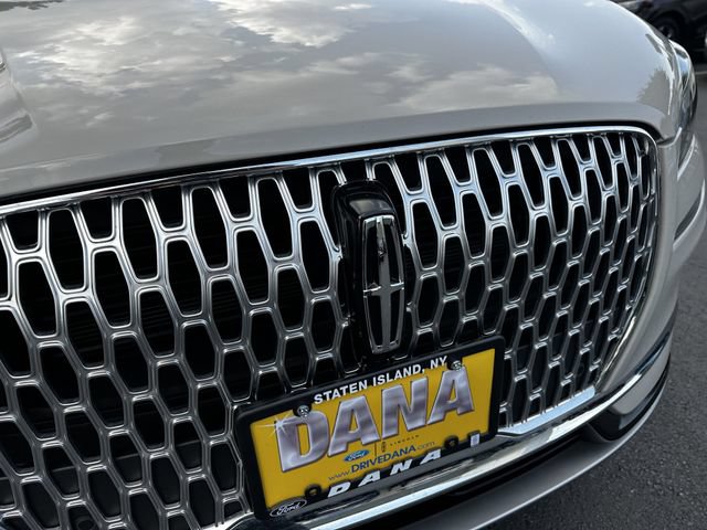 Certified 2024 Lincoln Corsair AWD w/ Equipment Group 101A image 10