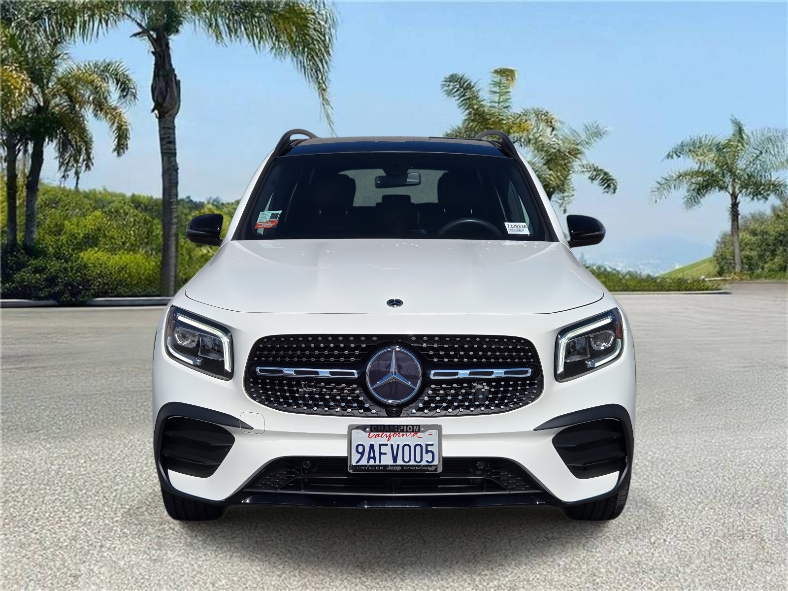Used 2022 Mercedes-Benz GLB 250 image 3