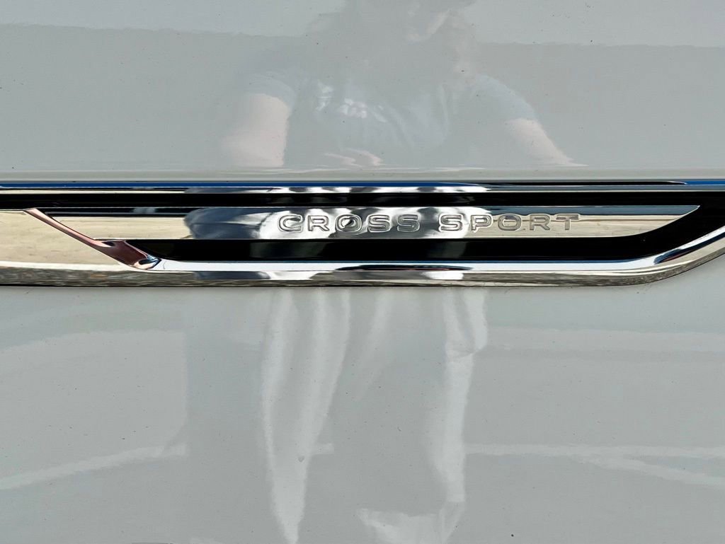 Used 2022 Volkswagen Atlas Cross Sport SE image 15